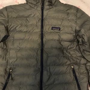 Men's Patagonia medium down jacket